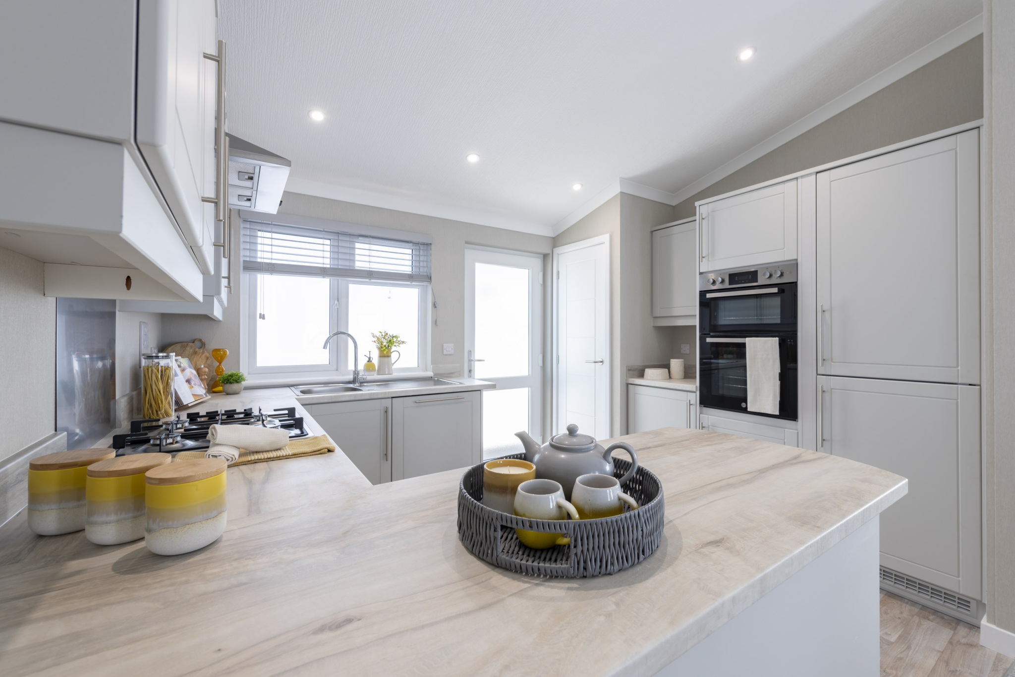 Omar-Newmarket-Kitchen2-scaled